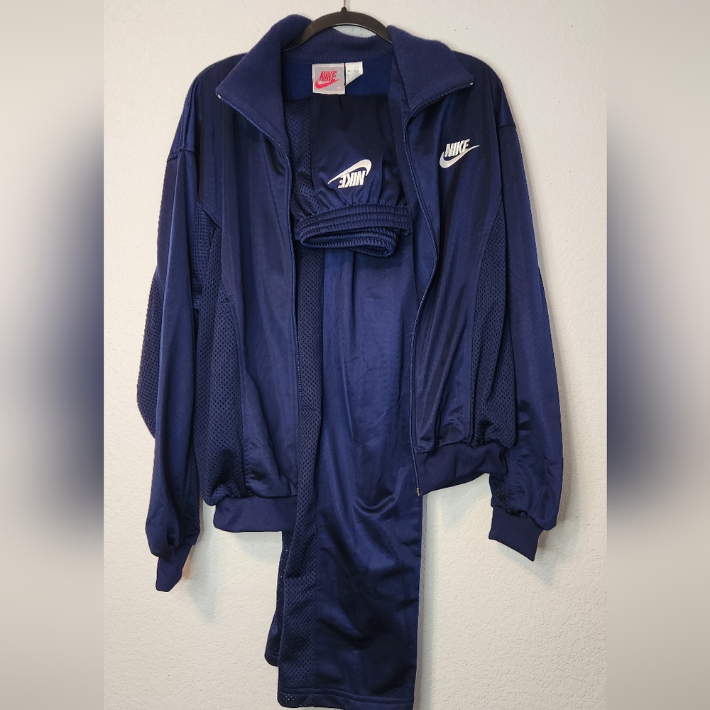 Vintage Nike Full Basketball Warm-Up Suit, Vented Pants and Jacket, Size M